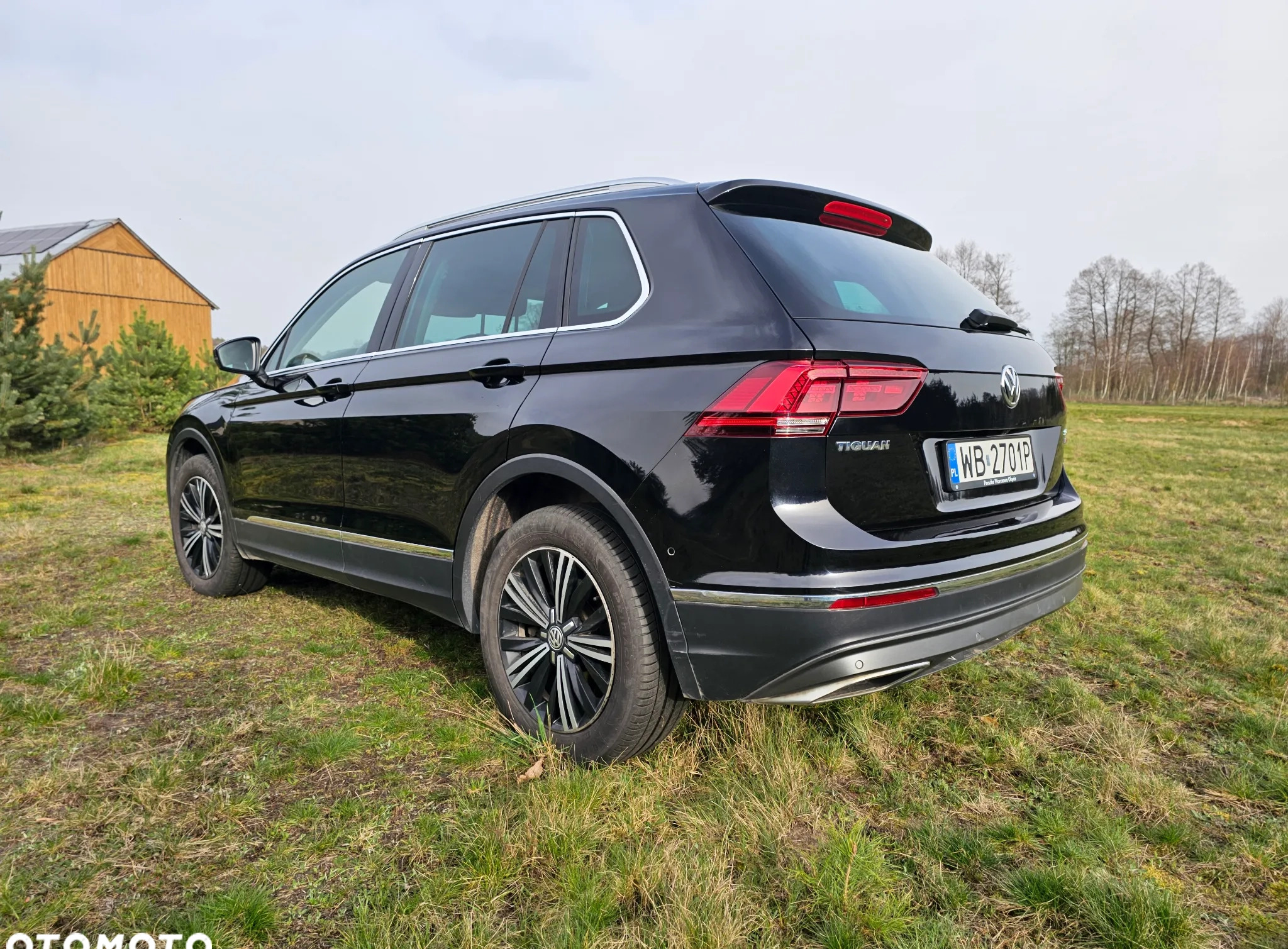 Volkswagen Tiguan cena 104550 przebieg: 180000, rok produkcji 2017 z Warszawa małe 232